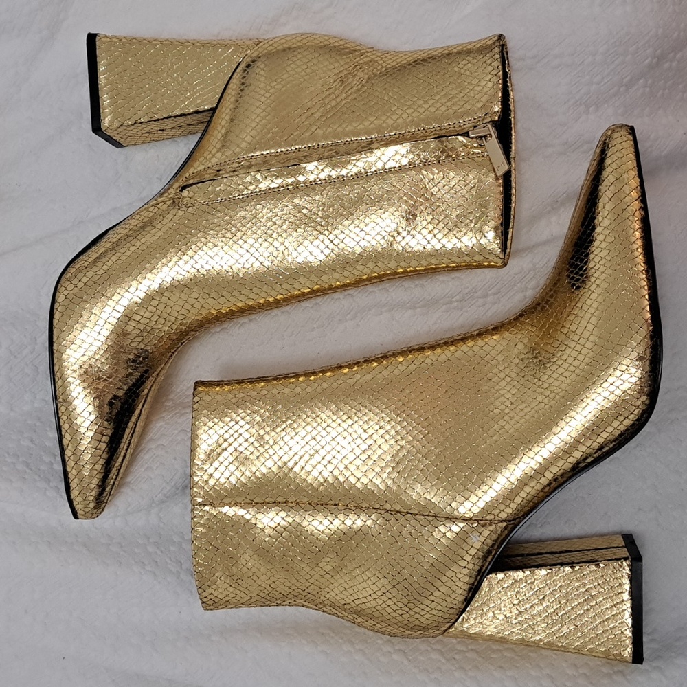 Marc Fisher 8.5 Gold Booties